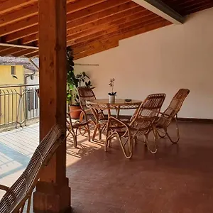 Le Rustiche Foresteria Couette-café